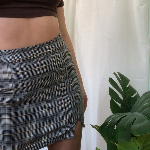 Mini skirt✨ - Picture 2 of 5